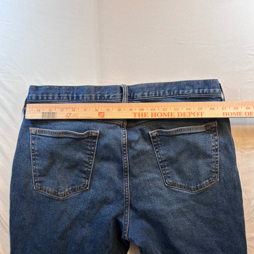 Old Navy Mens Boot-Cut Built-In Flex Jeans Medium Wash 36x32 - Picture 6 of 6
